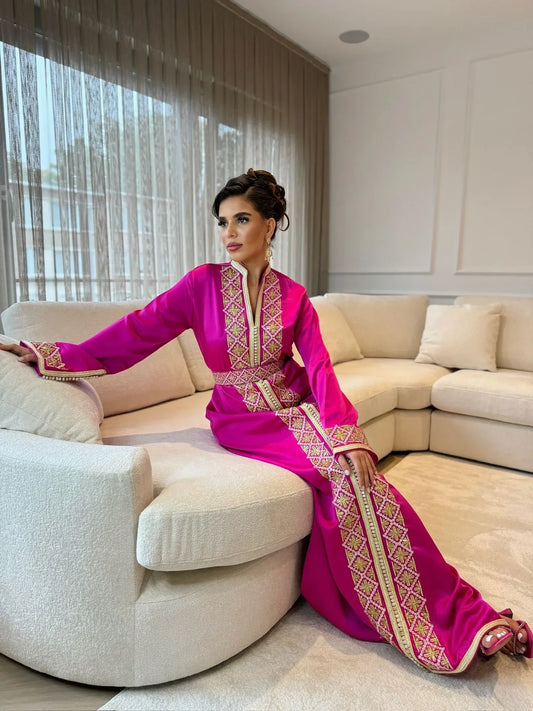 Dounia Roze Kaftan – Handgemaakte Marokkaanse Jurk – productweergave 2