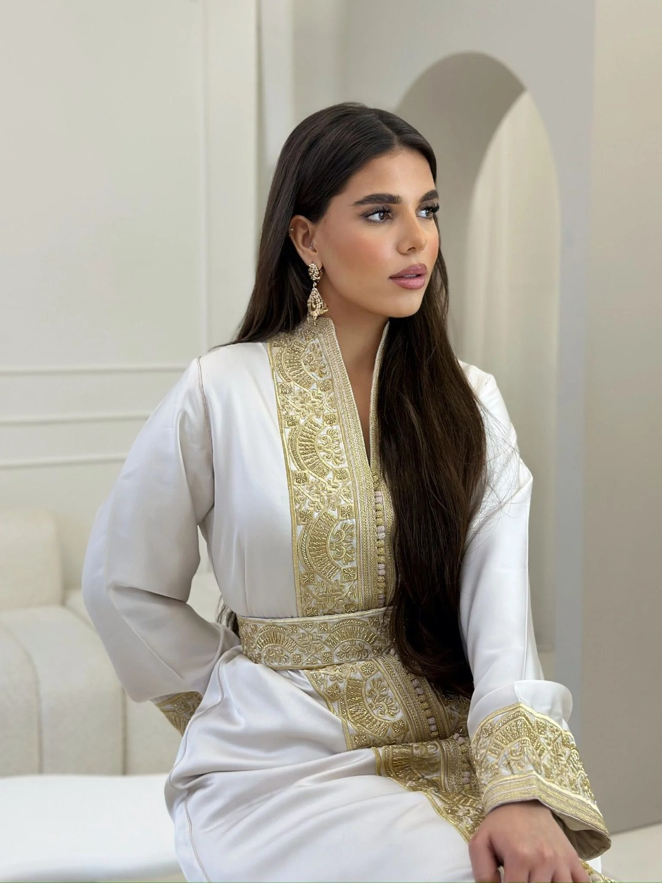 Nadia Witte Kaftan – Handgemaakte Marokkaanse Jurk – productweergave 3