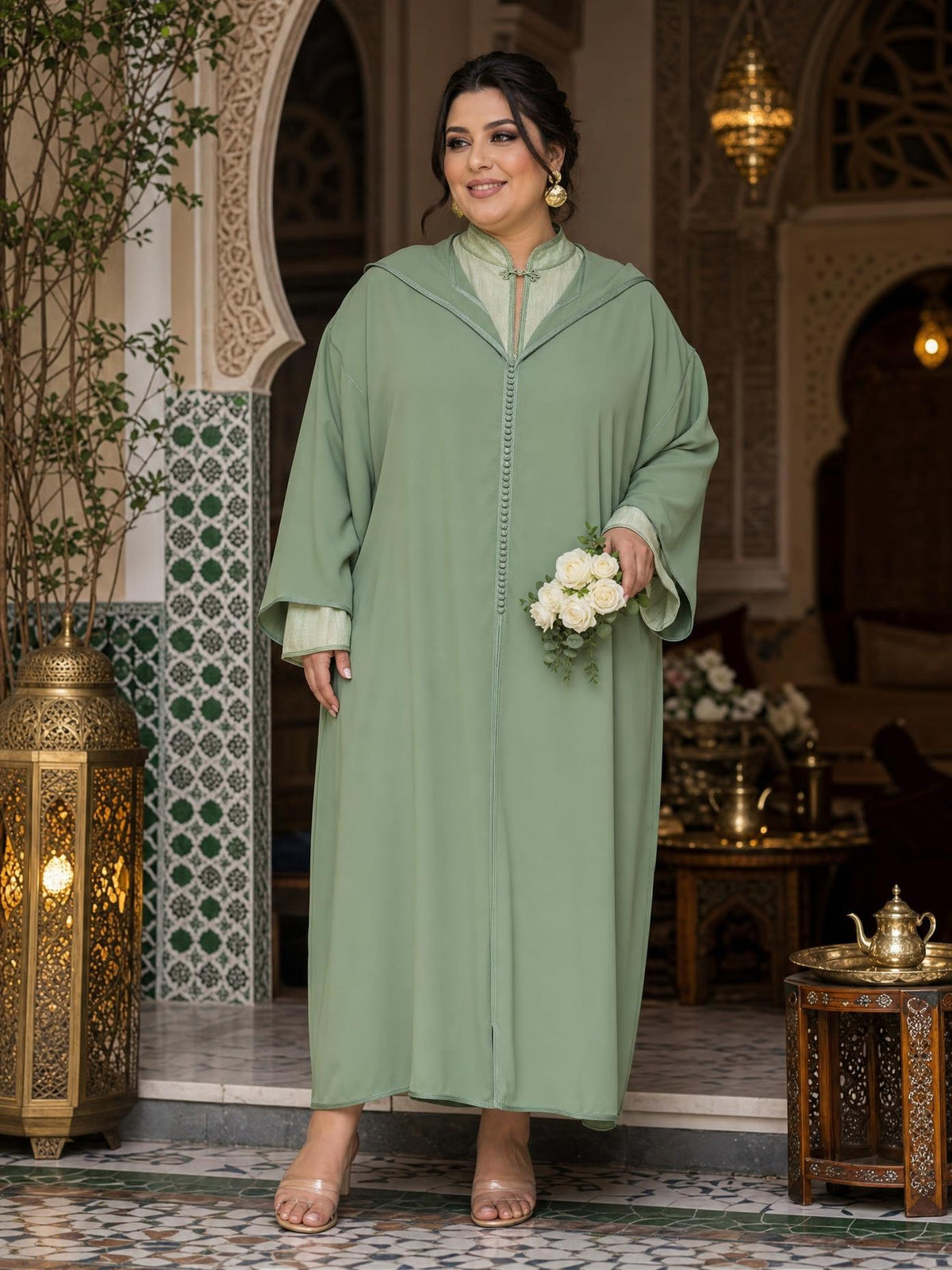 Sakina djellaba's \u2014 plus-size model