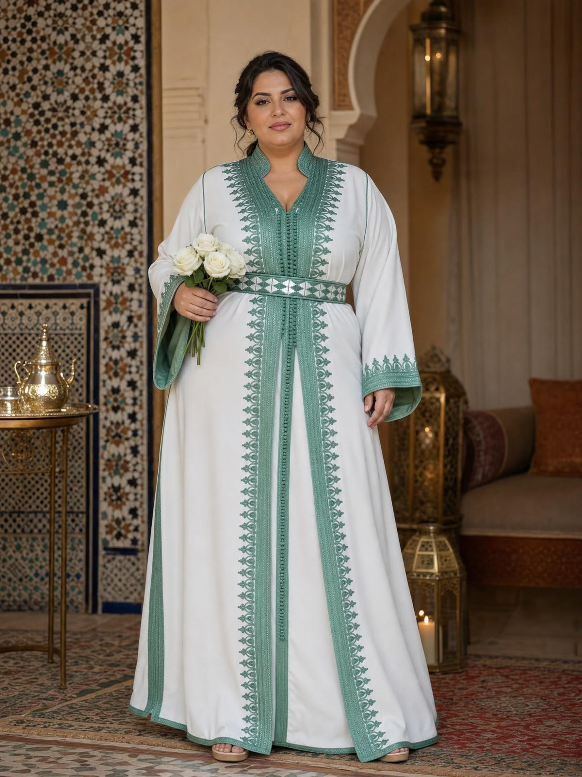 Fatima Witte Takshita – Tweedelige Marokkaanse Ceremoniejurk — plus-size model