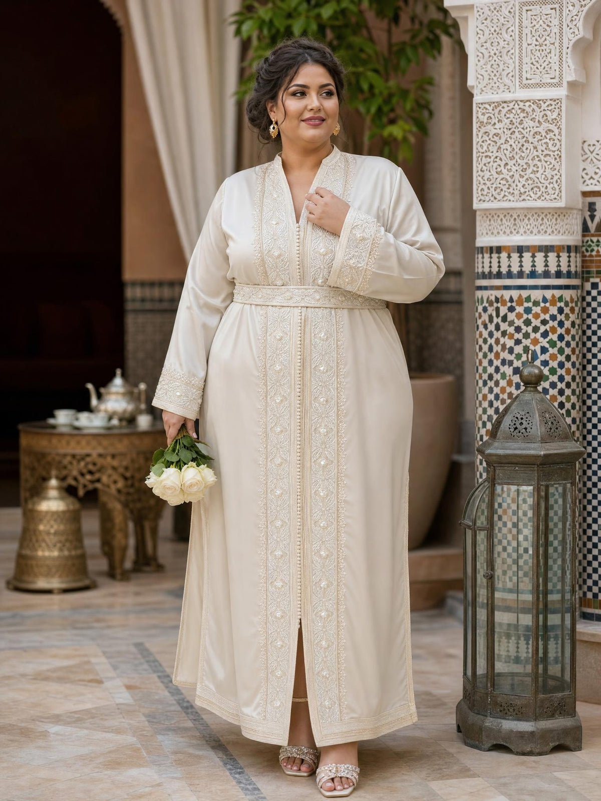 halakaftan \u2014 plus-size model