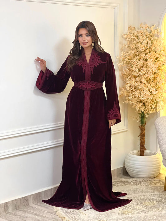 Insaf Bourgondische Kaftan – Handgemaakte Marokkaanse Jurk – productweergave 2