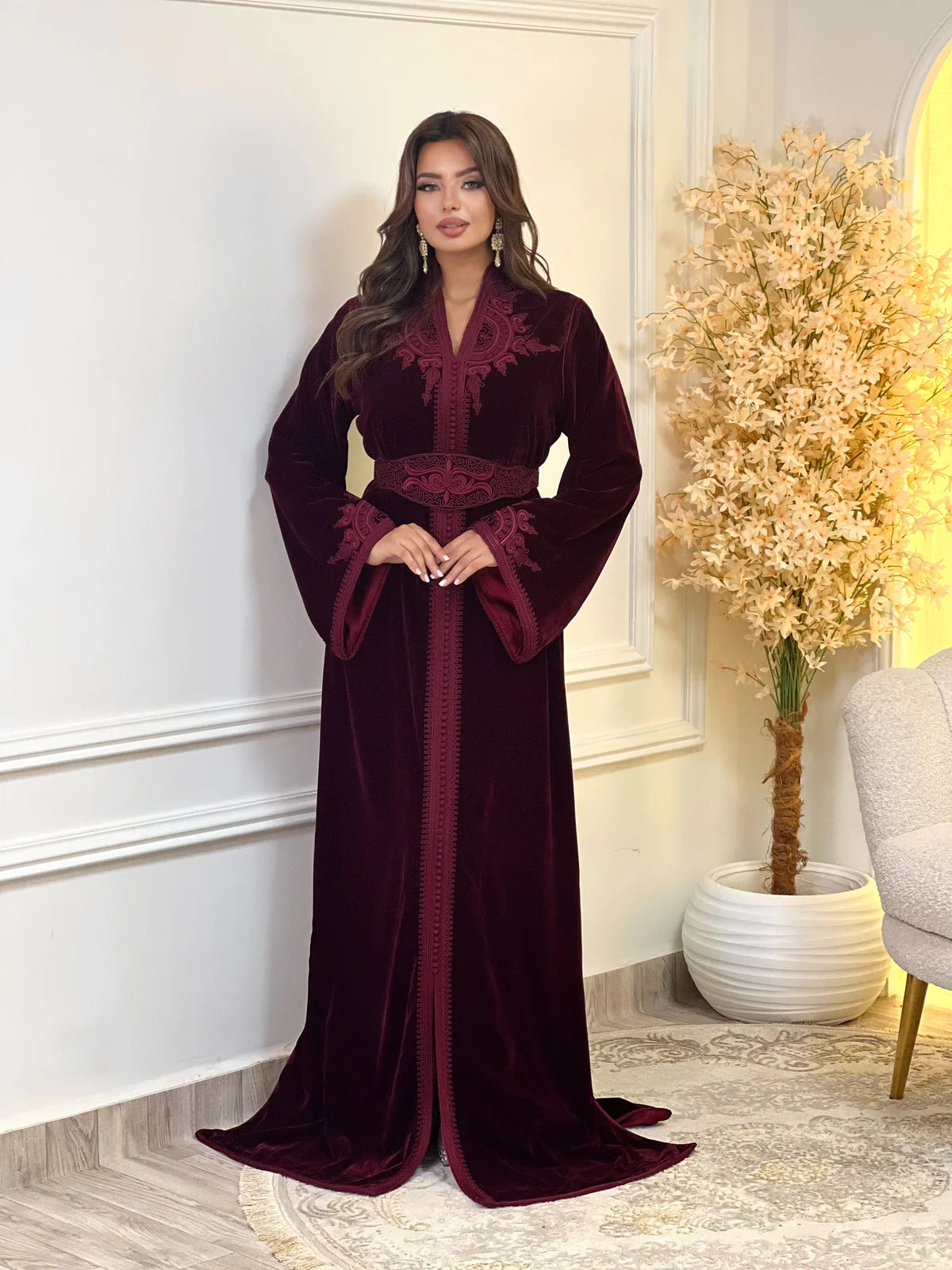 Insaf Bourgondische Kaftan – Handgemaakte Marokkaanse Jurk – productweergave 5