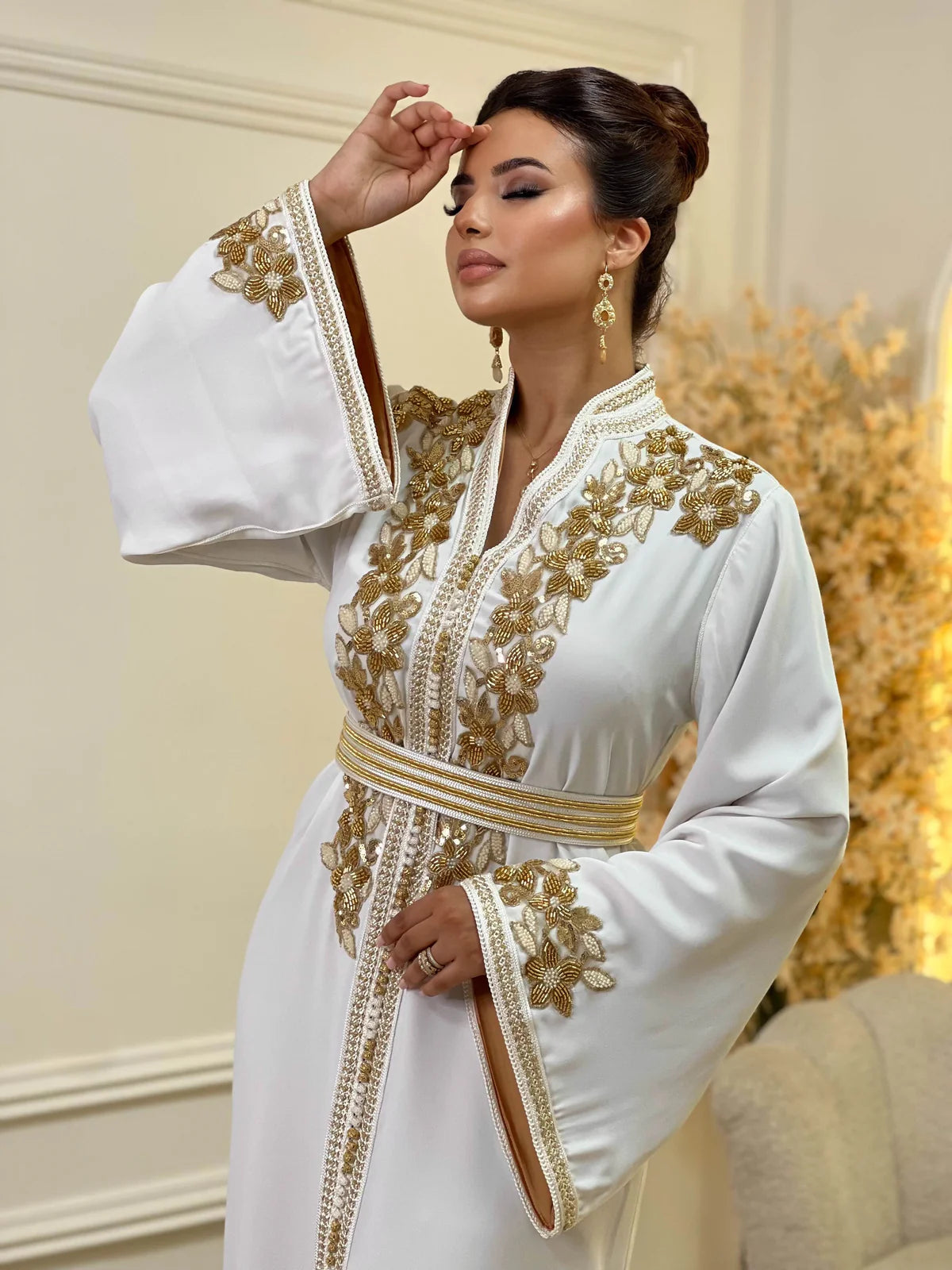 Rihab Witte Kaftan – Handgemaakte Marokkaanse Jurk – productweergave 3