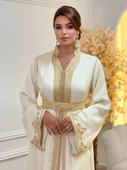 Samira Beige Takshita – Tweedelige Marokkaanse Ceremoniejurk – productweergave 5